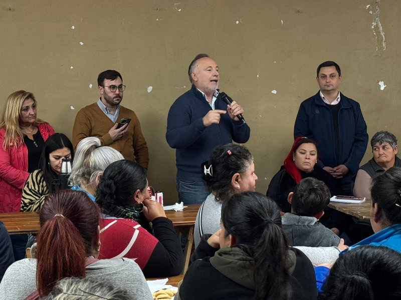 Vecinos de seis barrios participaron de los talleres “VM Piensa y Propone”