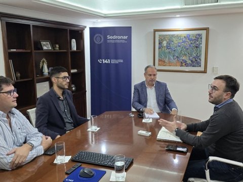 Lucha contra las adicciones: funcionarios municipales se reunieron en ciudad de buenos aires con directivos del SEDRONAR