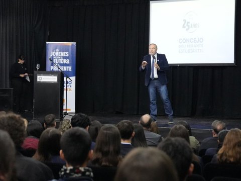 Accastello participó de la jura de más de 90 Concejales Estudiantiles