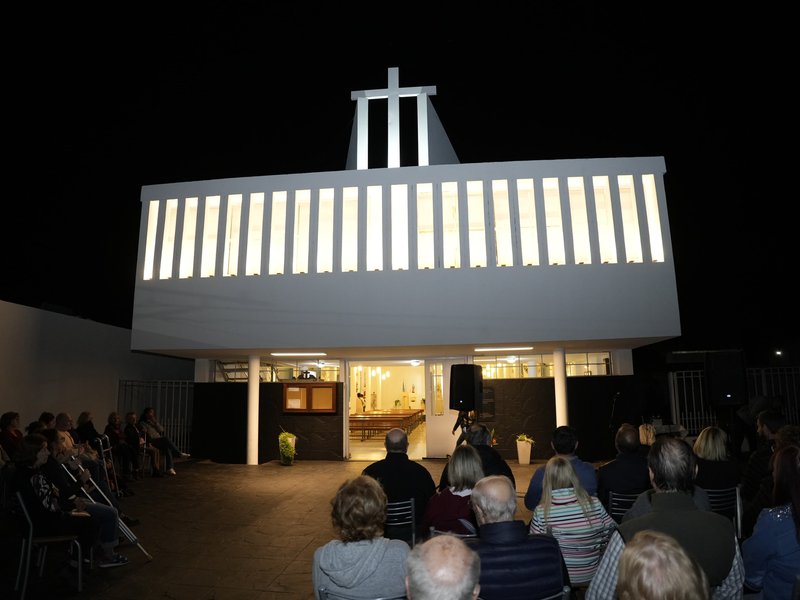 Accastello participó de la inauguración de nueva luminara y puesta en valor de la Capilla San José Obrero