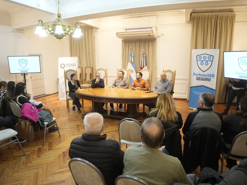 Junto a centros vecinales, se presentó el programa “PerteneSer Seguro”