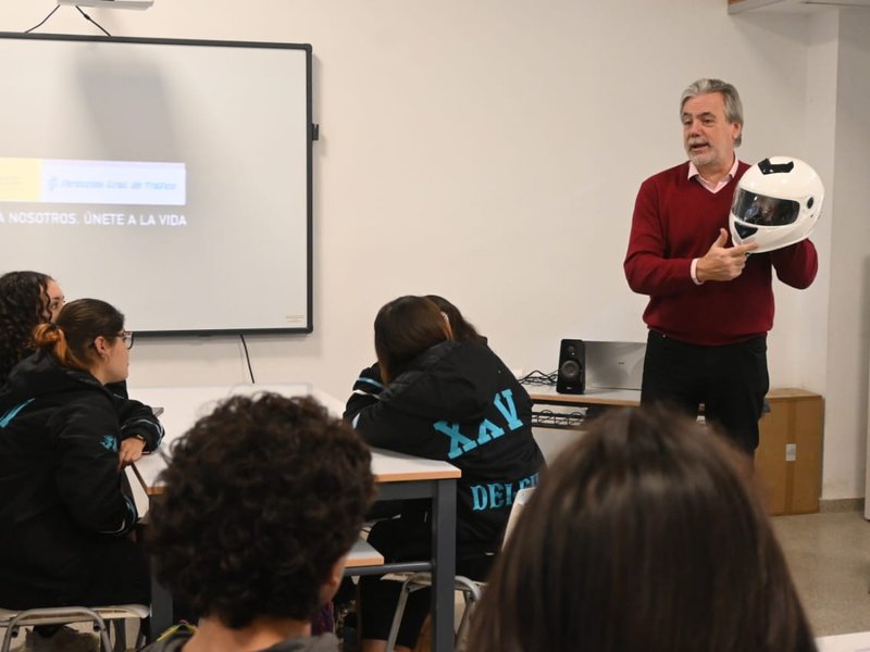 Educación Vial: más de 100 estudiantes de nivel medio participaron de talleres de concienciación organizada por el municipio