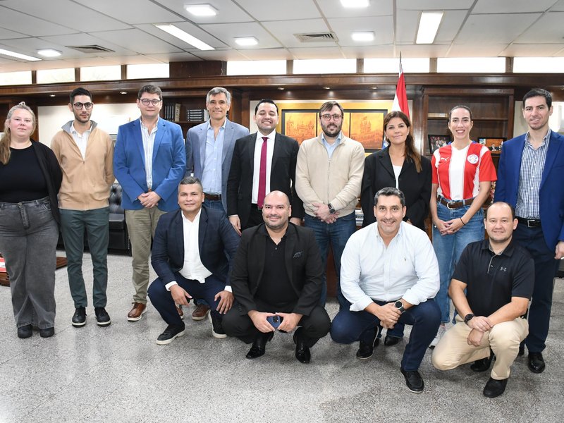 Prevención del dengue: delegación municipal participó en una misión de aprendizaje en Asunción de Paraguay