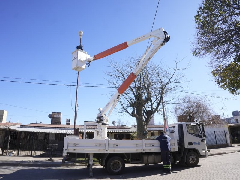 Barrio Industrial: se completó la primera etapa de recambio de luminarias