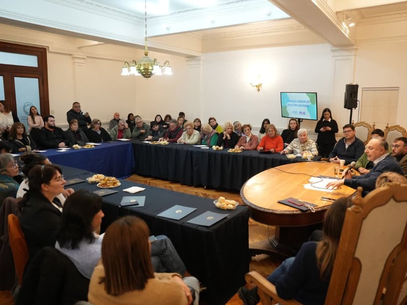 Se conformó el Consejo Asesor de Adultos Mayores