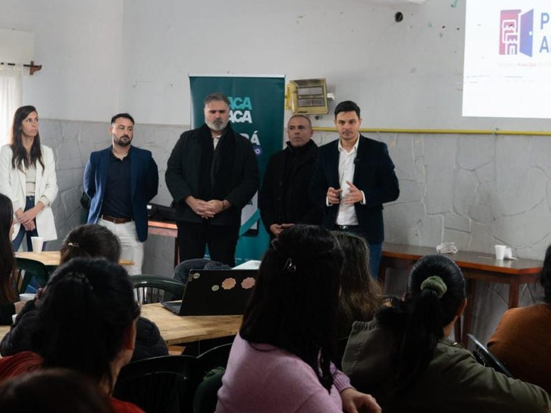 Programa Puertas Abiertas: comerciantes de distintos barrios participaron de una capacitación en marketing