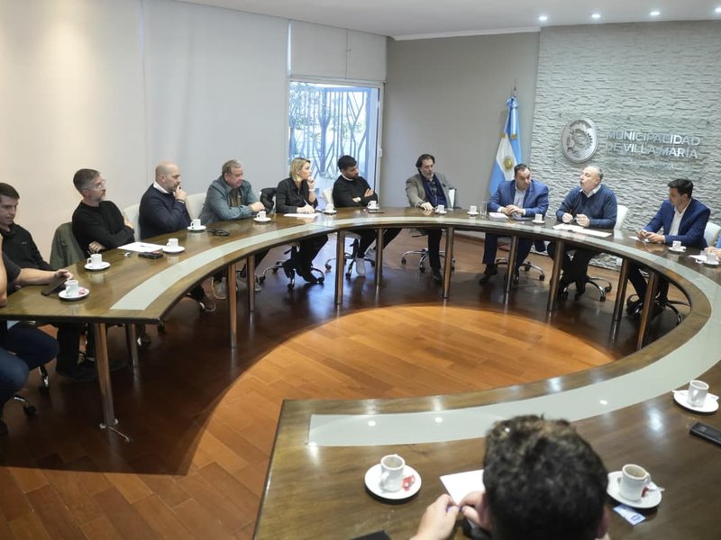 El intendente Accastello recibió a empresarios industriales para avanzar en una agenda de trabajo conjunto