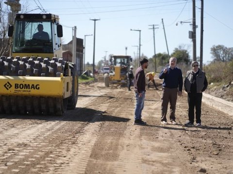 Barrios Las Playas y Evita: avanza la obra de mejoramiento de calles en la prolongación del Bulevar Alvear