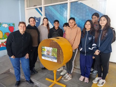 El municipio recolecta tapas de plástico para promover la economía circular