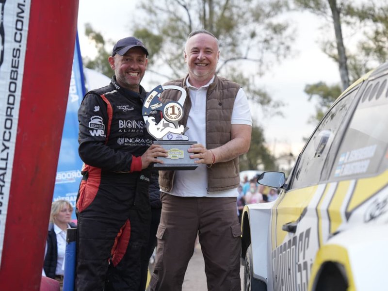 El intendente Accastello participó de la premiación del Rally Cordobés en la Sociedad Rural