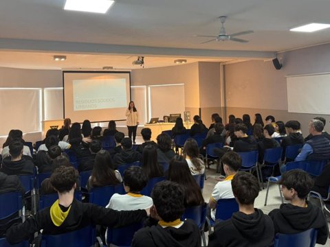 Más de 100 estudiantes del Instituto Secundario Bernardino Rivadavia se capacitaron en Economía Circular