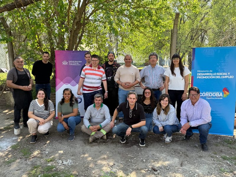 Concluyó el curso de “Auxiliar en Albañilería”