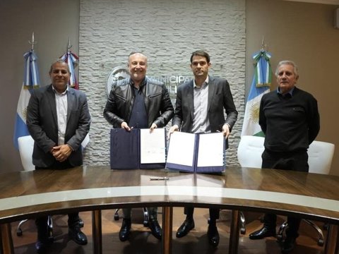 Municipio y Colegio de Escribanos acordaron beneficios para que cientos de familias puedan acceder a la titularidad de su vivienda