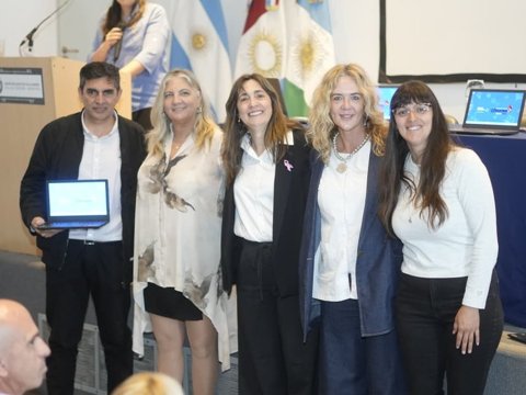 Se entregaron más de 400 notebooks a escuelas de Villa María y la región