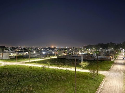 Ya son 32 los barrios que cuentan con el 100% de luces led