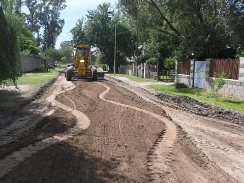 Mantenimiento de calles de tierra y espacios verdes