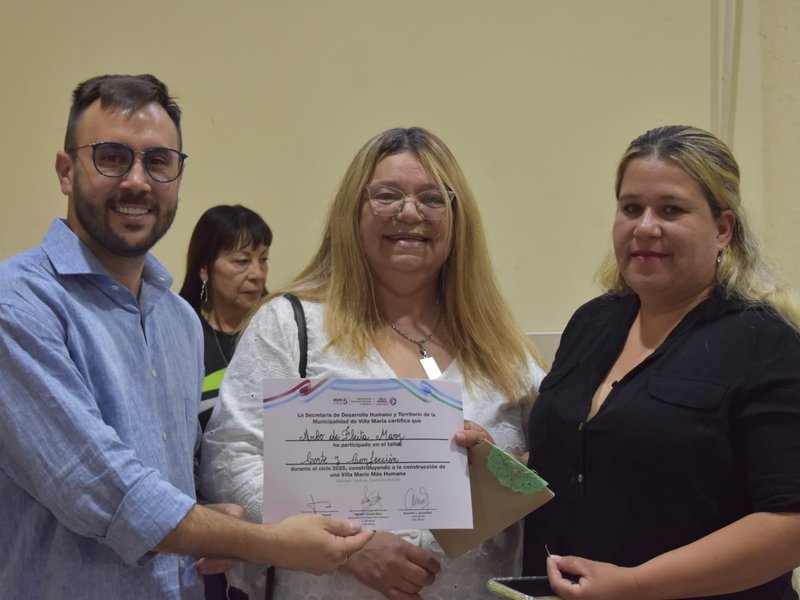 Se realizó el cierre anual de los talleres de capacitación laboral en el MuniCerca 5