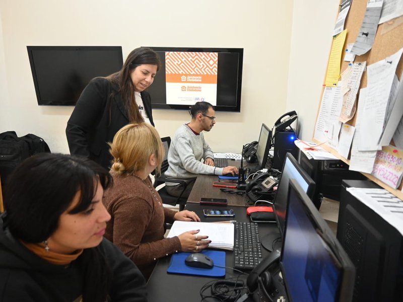 El servicio de Asistencia Ciudadana 147 recibió más de 2.400 llamados en noviembre