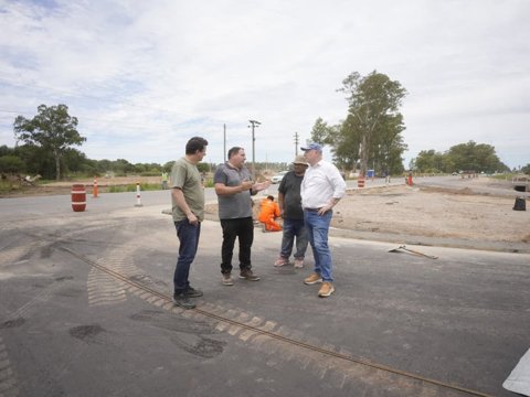 El intendente Accastello supervisó la obra de Circunvalación Sur - Este, que se encuentra en su etapa final
