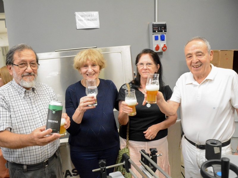 Villa María Turística: comenzó el circuito cervecero con una visita a la empresa local Perrovago