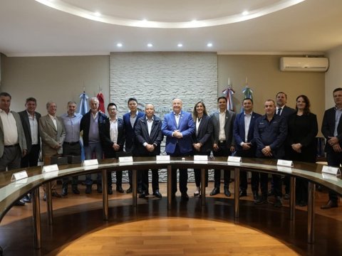 Accastello y directivos de la firma china "Fufeng Group" recorrieron el Parque Industrial y distintas instituciones de Villa María