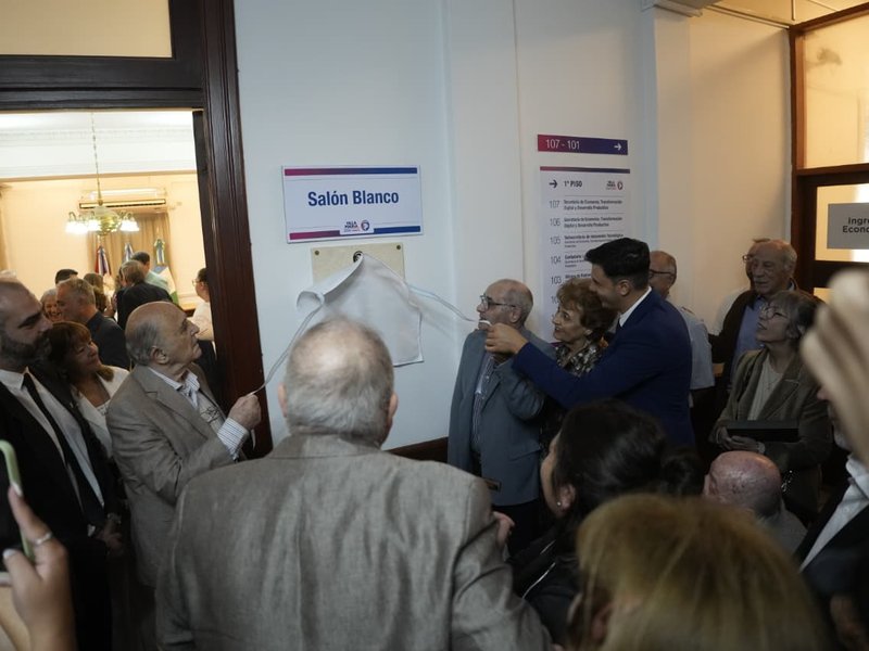 El municipio conmemoró el 30º aniversario de la sanción de la Carta Orgánica, con un reconocimiento a sus convencionales