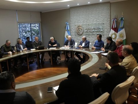 Plan de desarrollo hacia la carbononeutralidad: el intendente Accastello y el ministro López trabajaron sobre la generación de energías renovables