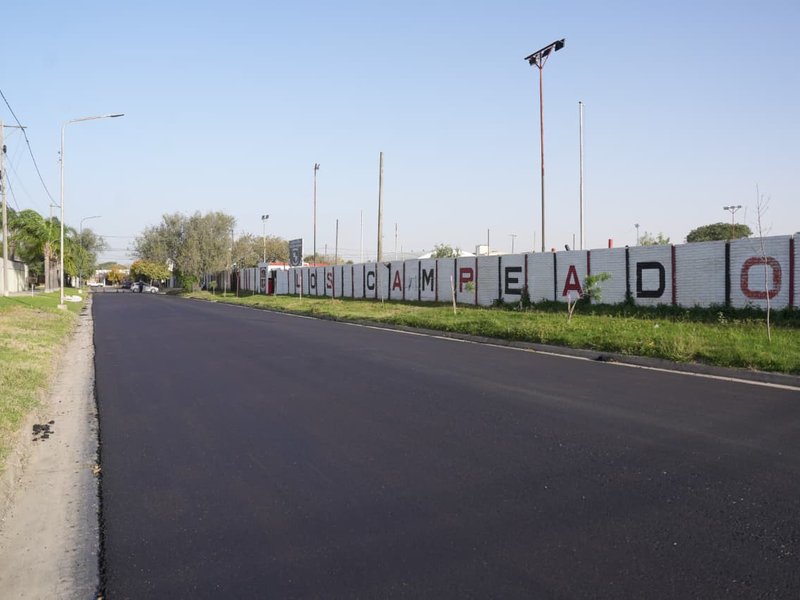 Se pavimenta la calle Intendente Arines en barrio Carlos Pellegrini