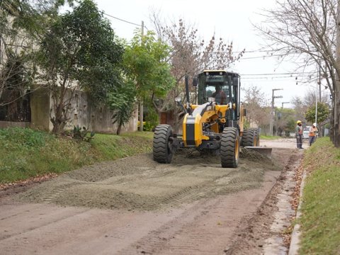 Barrancas del Río: comenzaron los trabajos previos para la pavimentación de 19 cuadras