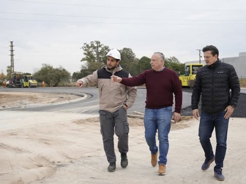 Comenzó la pavimentación de la nueva autovía de ingreso a Villa María por Ruta 2