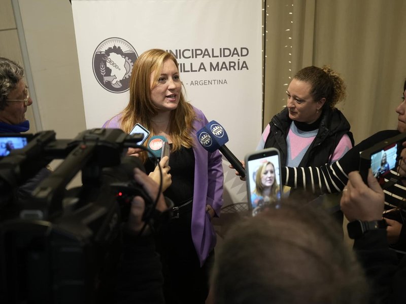 Este sábado, Lourdes "Colo" Oliva presenta "Canto de mujer y territorio" en el Leonardo Favio
