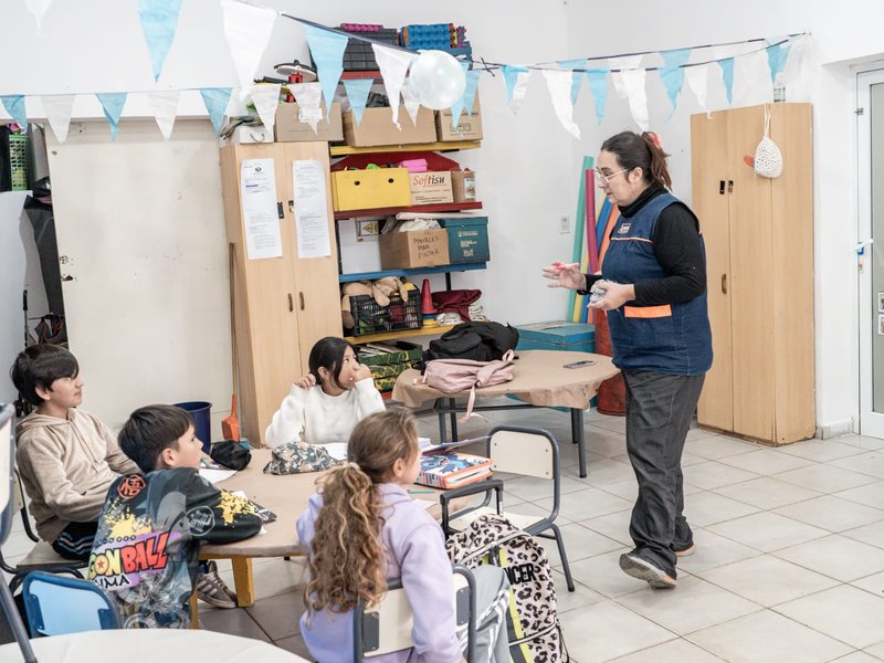 Continúan las clases de apoyo escolar para estudiantes de nivel primario