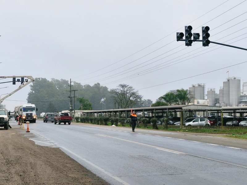 Jerarquización de accesos: se colocó iluminación led en Ruta 2 y Paraguay