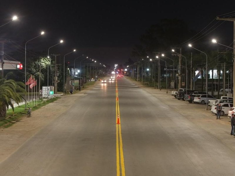 Más Segura: Accastello inauguró la nueva iluminación del acceso a Villa María por Avenida Perón