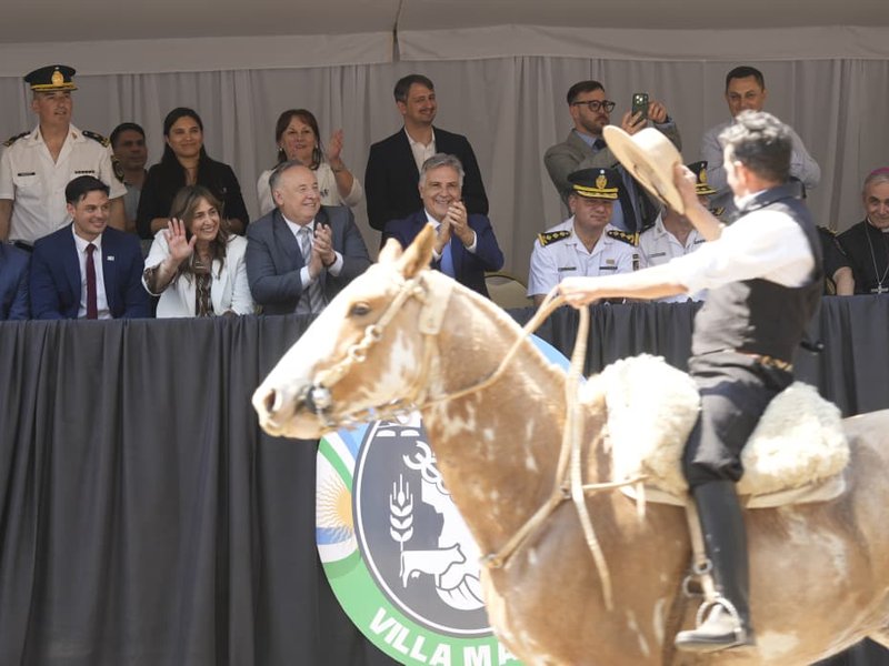Villa María celebró su 159º aniversario con un multitudinario Desfile Cívico Militar