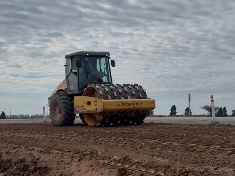 Comenzó la pavimentación del acceso al Centro de Gestión Ambiental