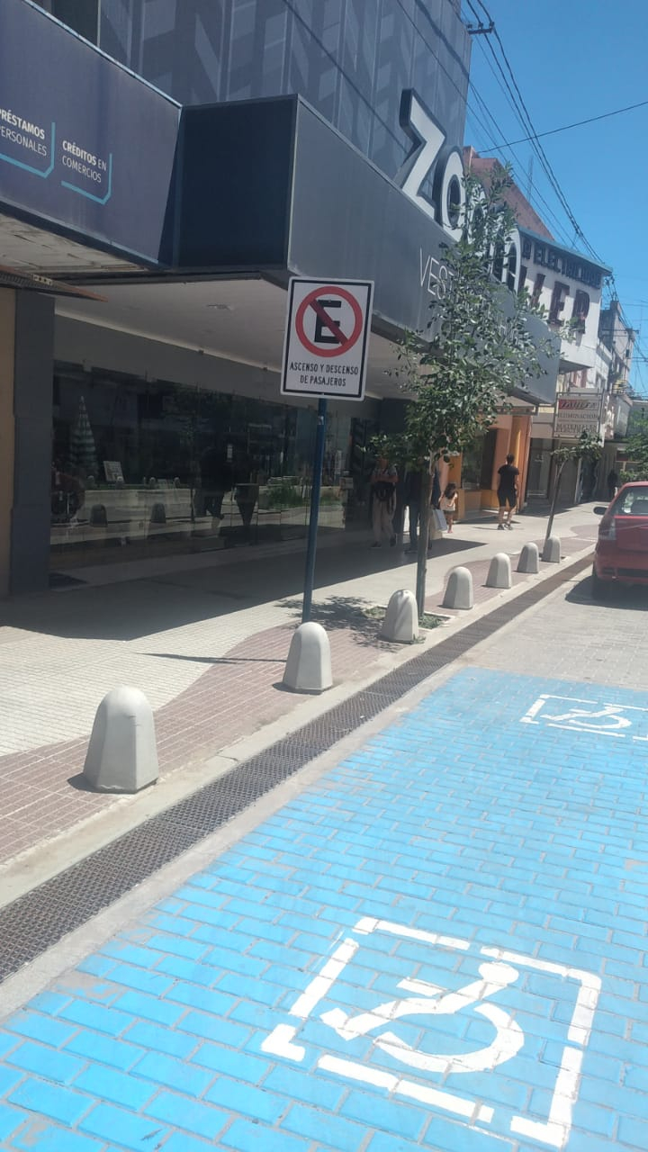 Villa María: El Municipio solicita respetar los espacios destinados a personas con movilidad reducida y descenso de pasajeros