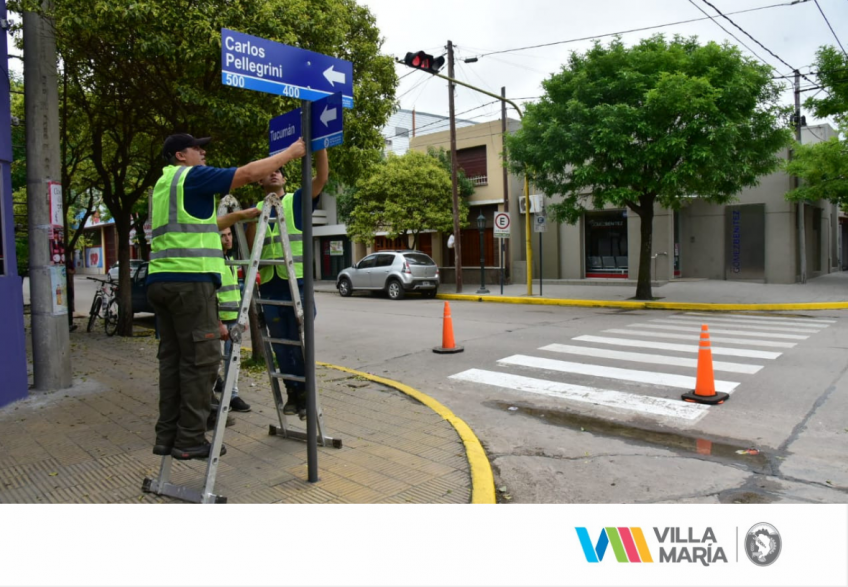 Villa María: Está en marcha la colocación de nuevos nomencladores, pintura de ochavas y zonas de estacionamiento en el Centro