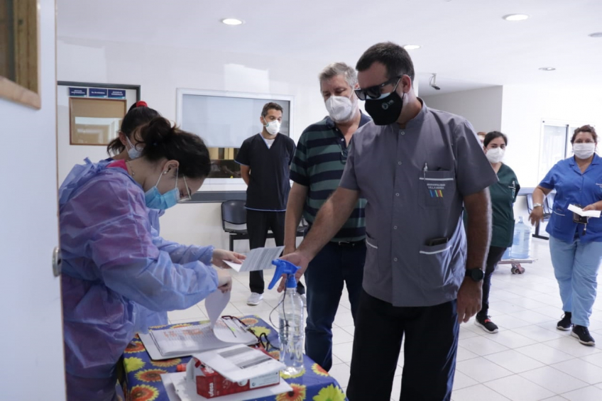 Villa María: Agentes de Salud municipales comenzaron a colocarse la segunda dosis de la inmunización contra el Covid-19