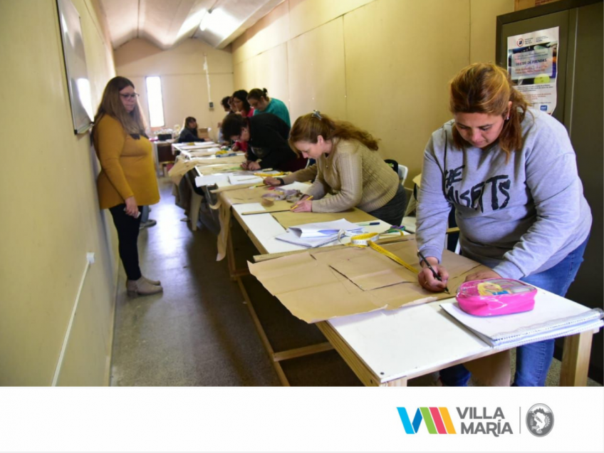 Villa María: Los talleres de la Escuela de Oficios brindan formación específica para el mundo del trabajo a casi 340 vecinos