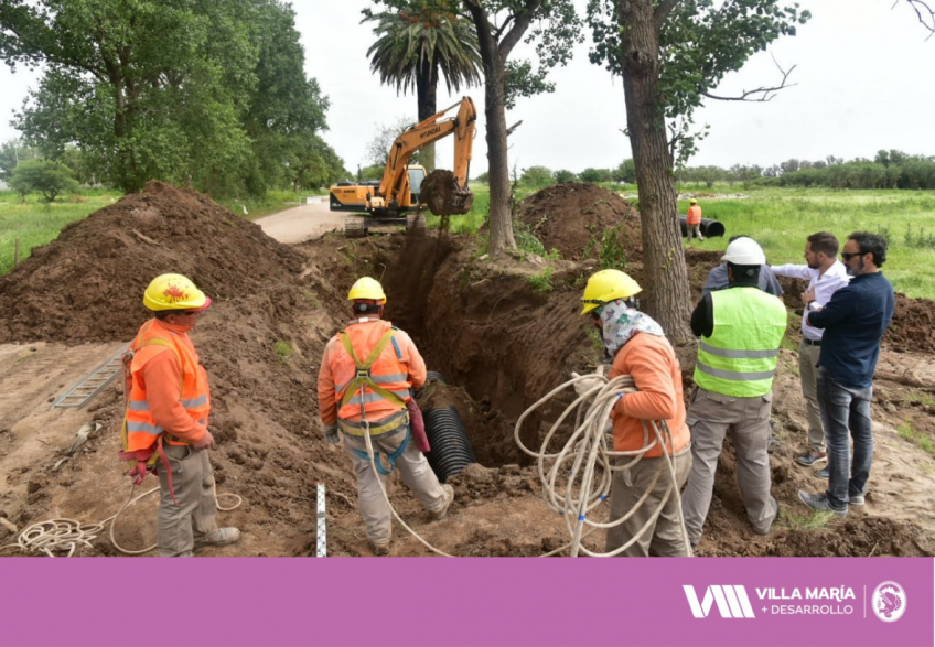 Villa María: Continúan los trabajos en el desagüe pluvial por calle Intendente Seydell