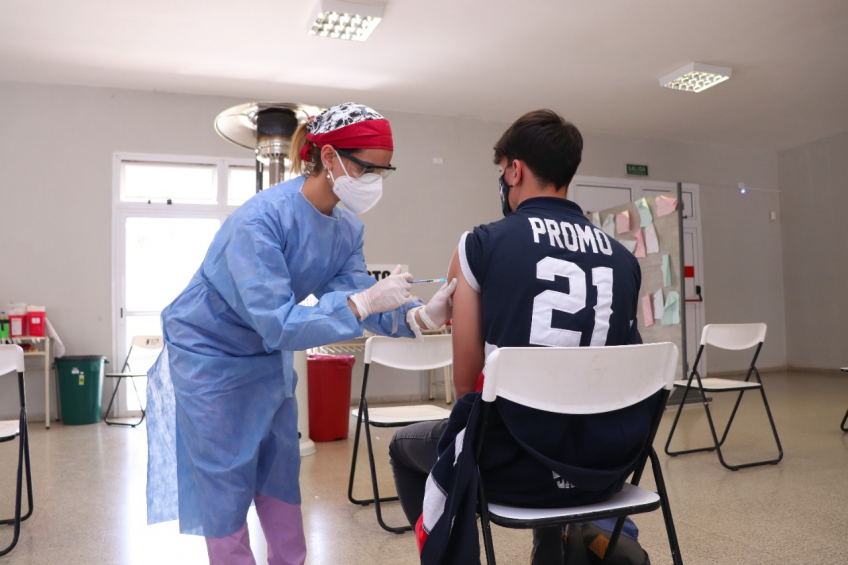 Villa María: Rosso recorrió el vacunatorio, en una jornada en la que se completaron esquemas de vacunación en adolescentes con factores de riesgo