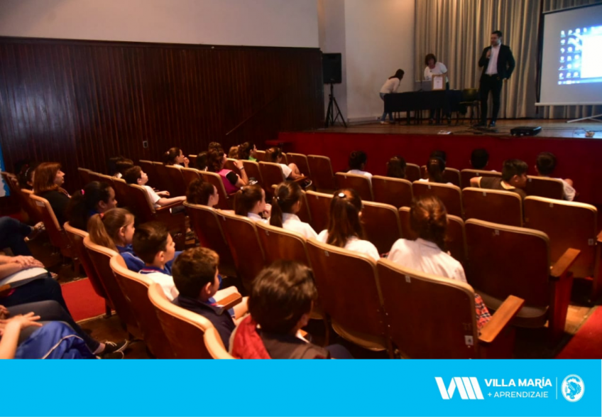 Villa María: Se capacitaron hoy las niñas y niños que serán autoridades de mesa en las elecciones del próximo martes