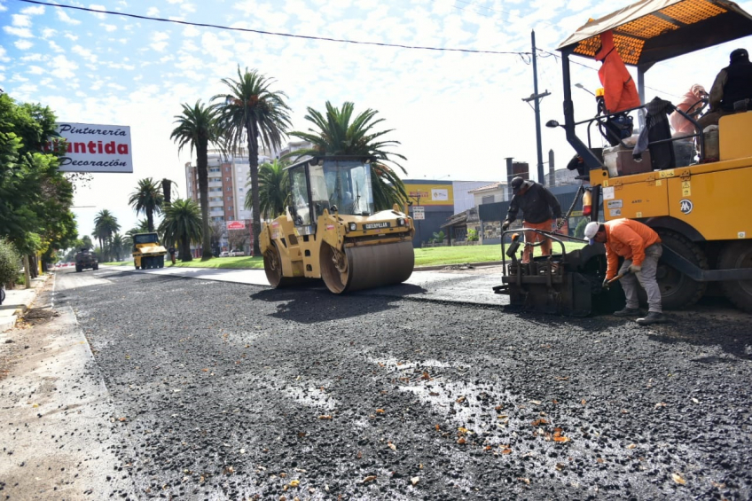 Villa María: En bulevar Alvear, completan hoy la repavimentación del tramo que va desde calle Mendoza hasta San Luis