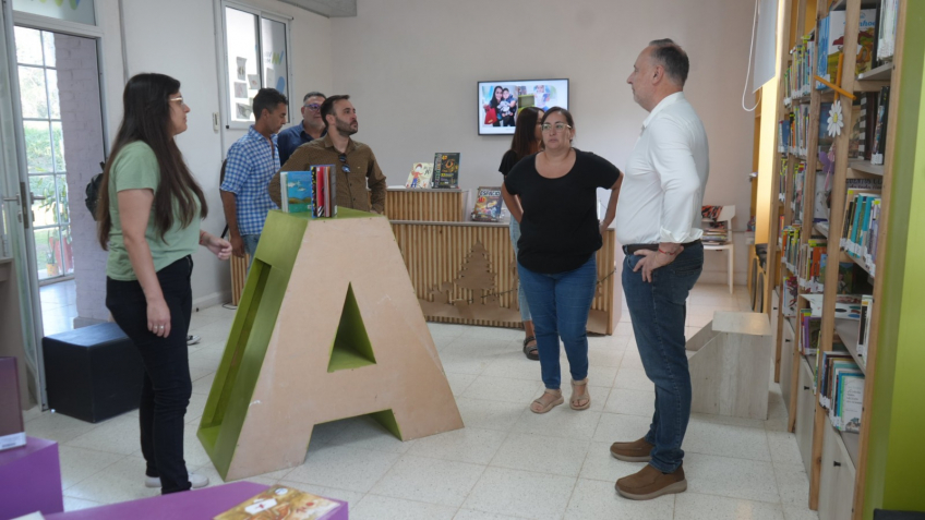 Villa María: Accastello visitó el Centro Comunitario de Inclusión Integral