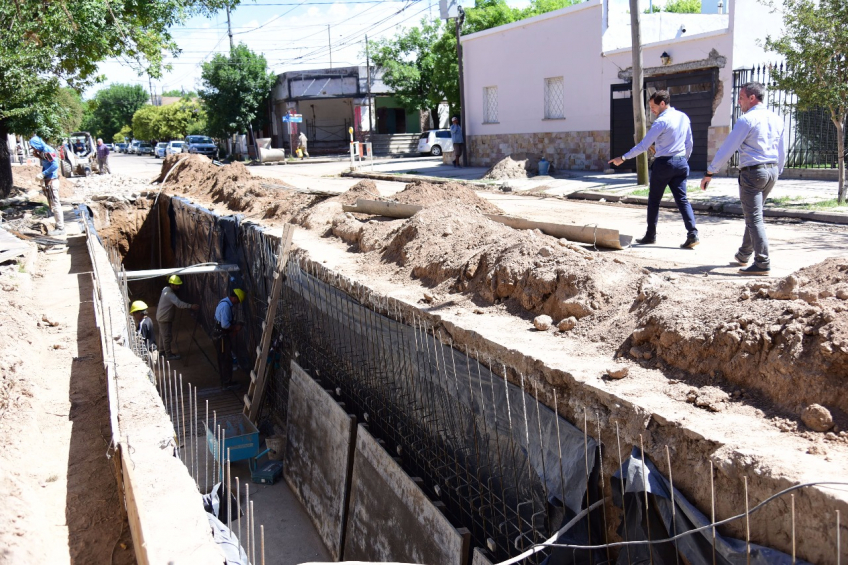 Villa María: El intendente recorrió los dos frentes por los que se desarrolla la obra de desagües pluviales   