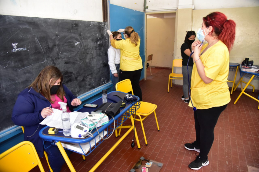 Villa María: El Consultorio Adolescente funcionó en el Colegio Nacional para la realización de controles de salud y consejería