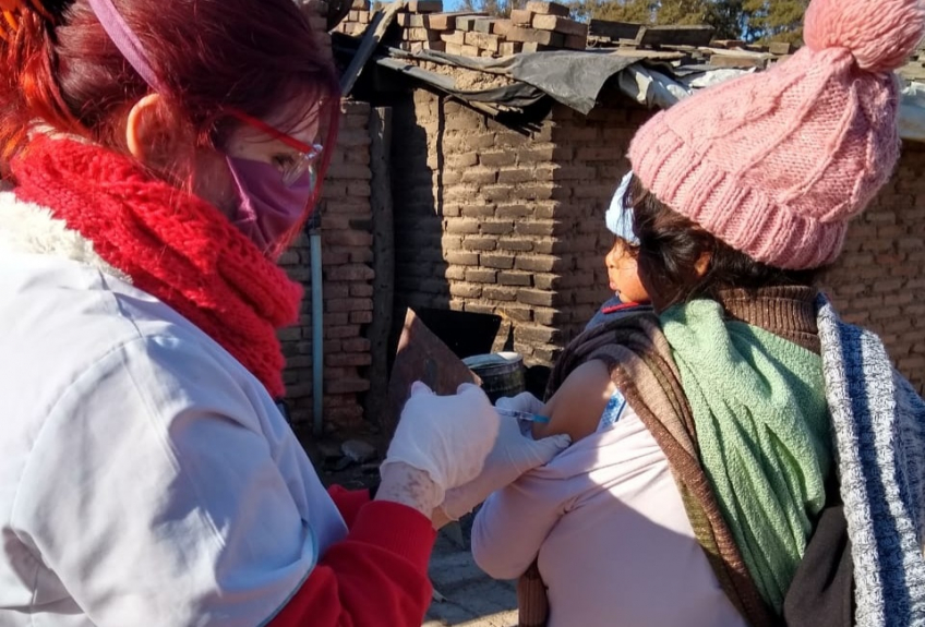 Villa María: Los equipos sanitarios salen a la búsqueda de trabajadores del sector periurbano para realizar la vacunación contra la fiebre hemorrágica   