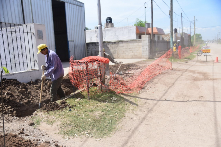 Villa María: La obra que dotará del 100% de gas a cinco barrios está en la etapa final del tendido de redes