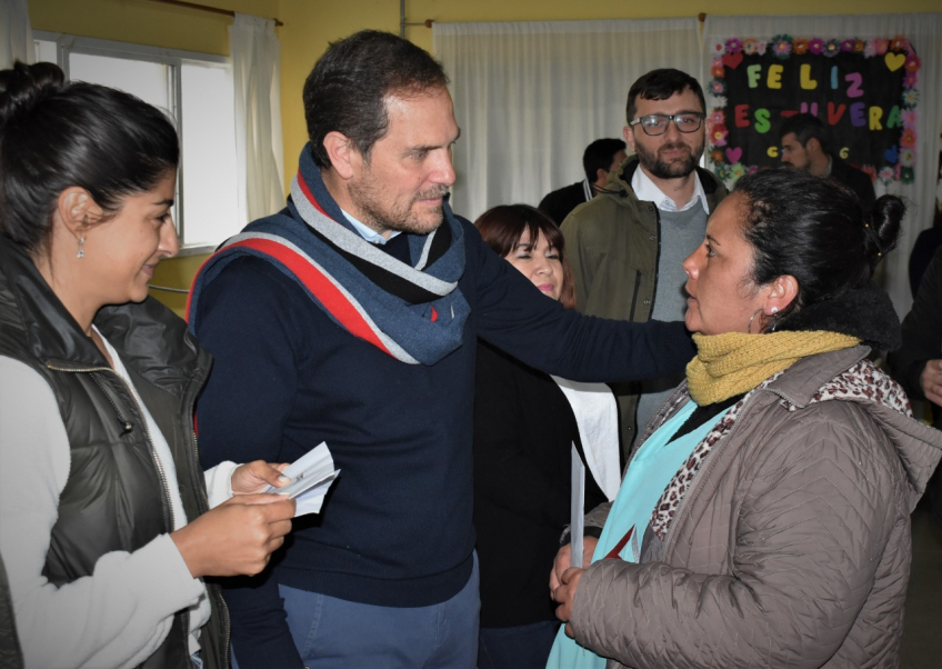 Villa María: El municipio entregó órdenes de compra para materiales a más de 40 familias a través del Programa de Asistencia Constructiva